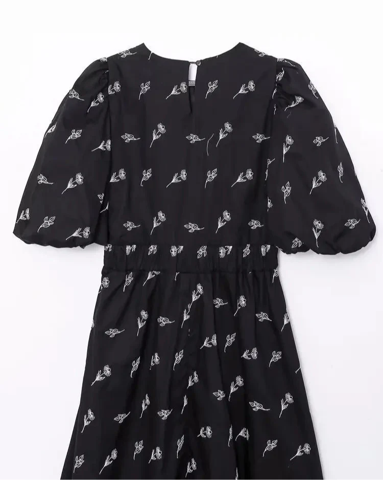 Floral Embroidered Puff Sleeve Long Dress – Casual Elegance