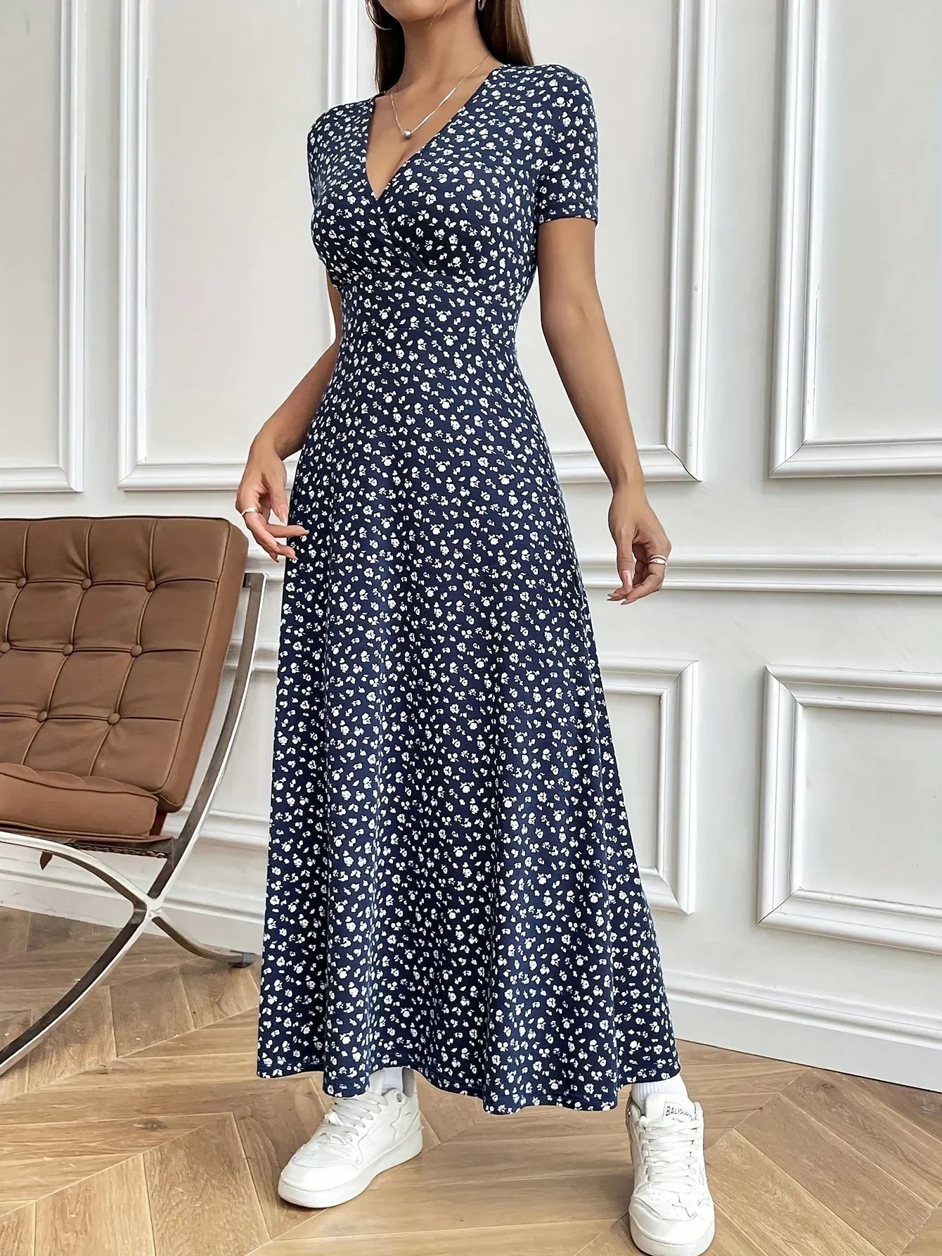 Floral V-Neck Short Sleeve Commuter Style Dress