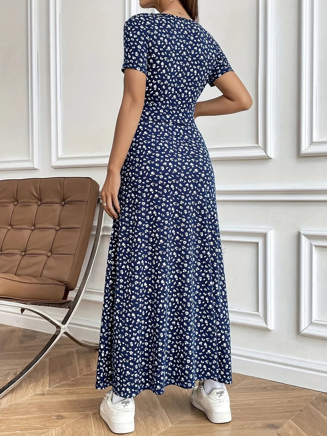 Floral V-Neck Short Sleeve Commuter Style Dress