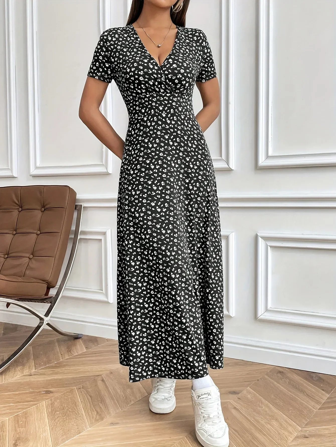 Floral V-Neck Short Sleeve Commuter Style Dress