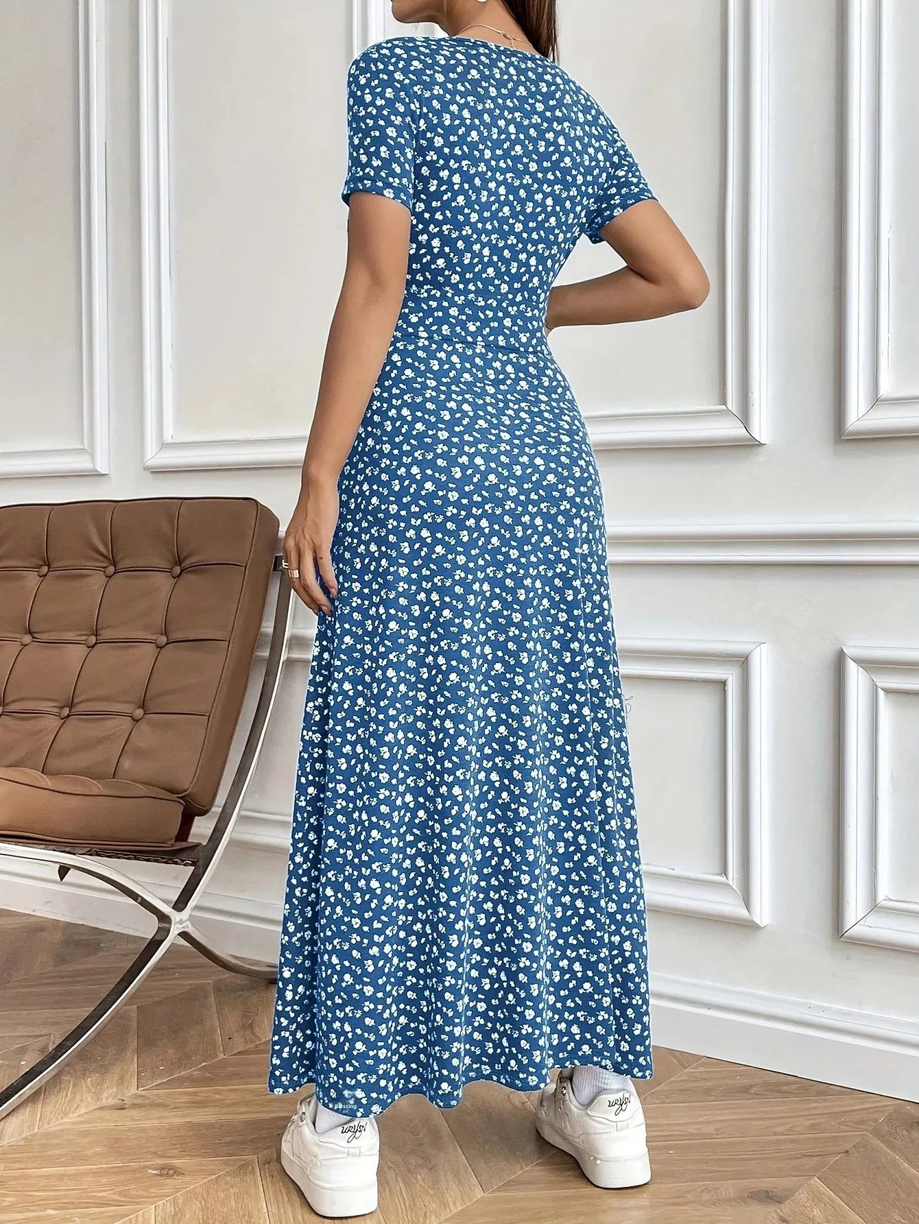 Floral V-Neck Short Sleeve Commuter Style Dress