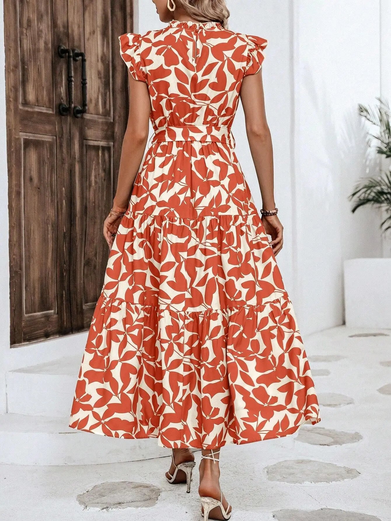 Leaf Print Midi Dress with Flying Sleeves and Lace-Up Waist